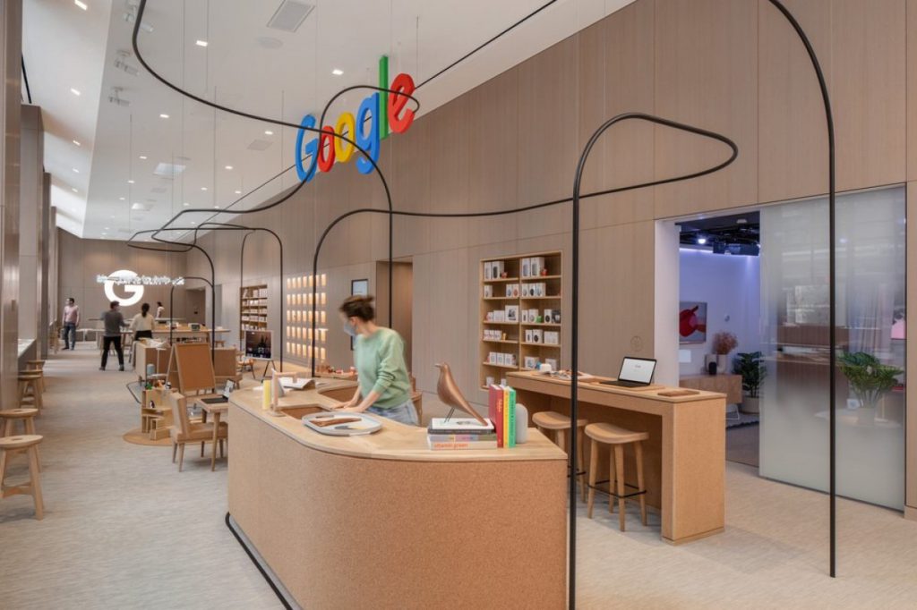 Google’s first store: the definition of experiential